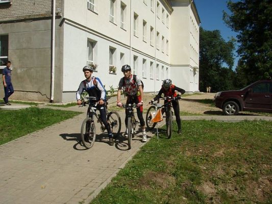 gandrs-piedzivojumu-komanda-starte-lar-2010-sacensibas-un-ienem-3vietu-6