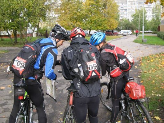 bike-adventure-raid-2012-sacensibas-noslegusas-ar-gandra-komandas-uzvaru-4
