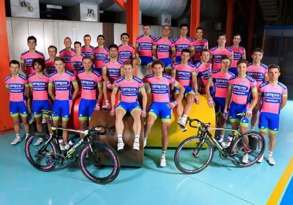 merida-pievienojas-sosejas-ritenbrauksanas-elitei-un-atbalsta-pieredzejuso-italijas-komandu-lampre-merida-4