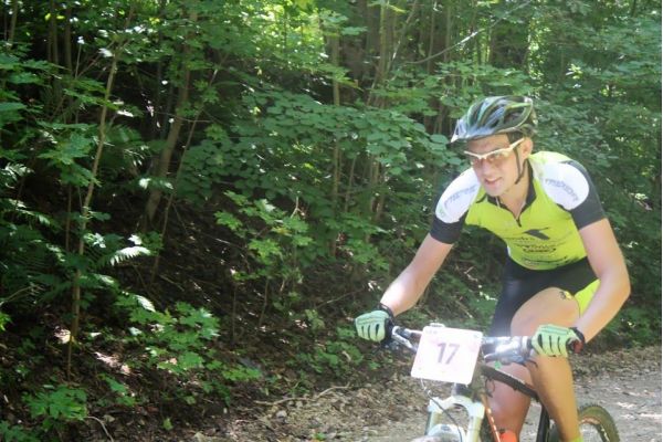 ieklustot-labako-desmitnieka-gandrs-merida-velo-komanda-aizvada-seb-mtb-maratona-4posmu-cesis-4
