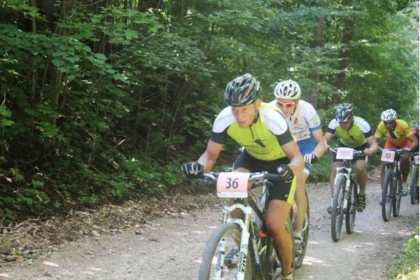 ieklustot-labako-desmitnieka-gandrs-merida-velo-komanda-aizvada-seb-mtb-maratona-4posmu-cesis-5