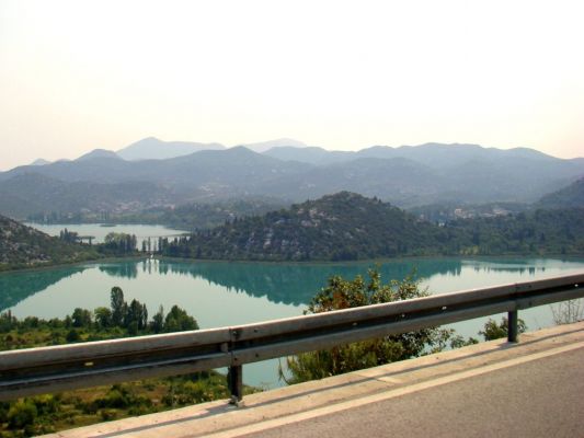 velo-treninnometne-pavasara-saules-pielietajos-horvatijas-kalnu-celos-3