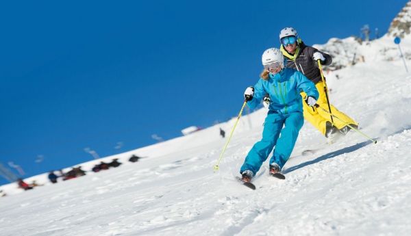 alpina-sports-ziemas-sporta-veidu-brilles-funkcionalas-un-gaumigas