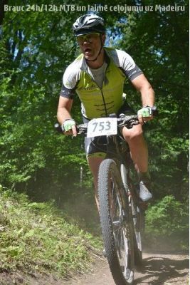 gandrs-merida-komanda-aizvada-seb-mtb-maratona-4-posmu-sigulda-5