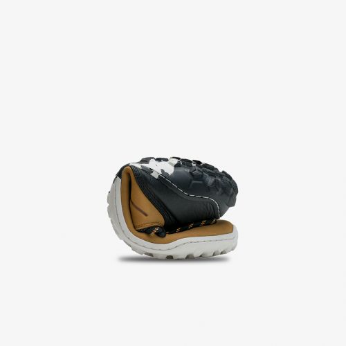 Shoes W Tracker Decon FG2