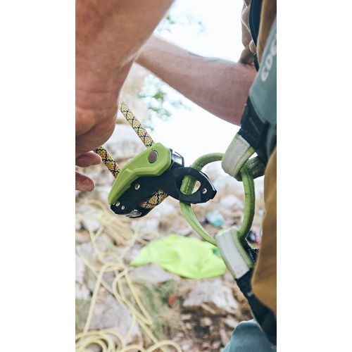 Descender Pinch