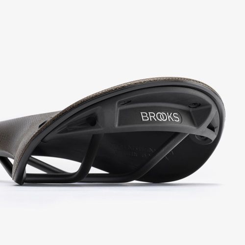 Saddle Cambium C17 Carved All weather